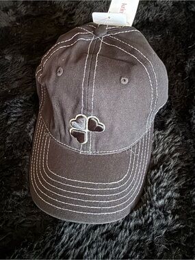 Embroidered krimson klover  Baseball Cap - Black